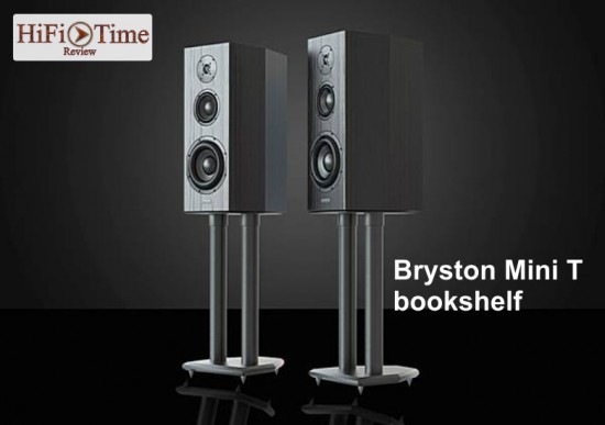 Bryston Mini T bookshelf apertura con logo